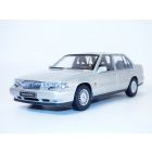 VOLVO 960 gris métallisé 1/18