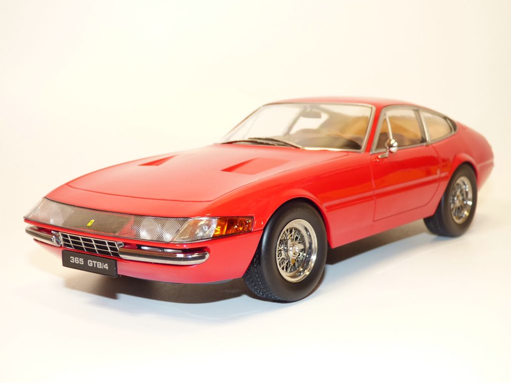 Modèle Réduit Ferrari 365 GTB Daytona 1969 échelle 1/18 - Rouge, Métal