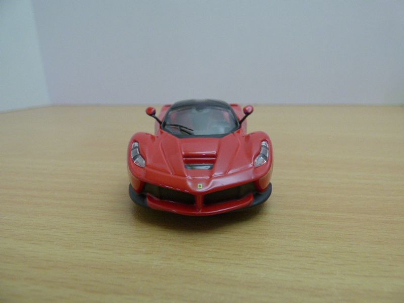 FERRARI LAFERRARI rouge 1/43 La ferrari SIGNATURE - Foto 3 di 8