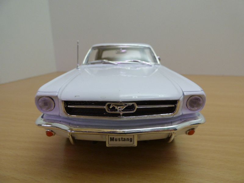 Ford Mustang Coupe Hard Top weiß 1/18 1964 1/2 - Bild 6 von 9