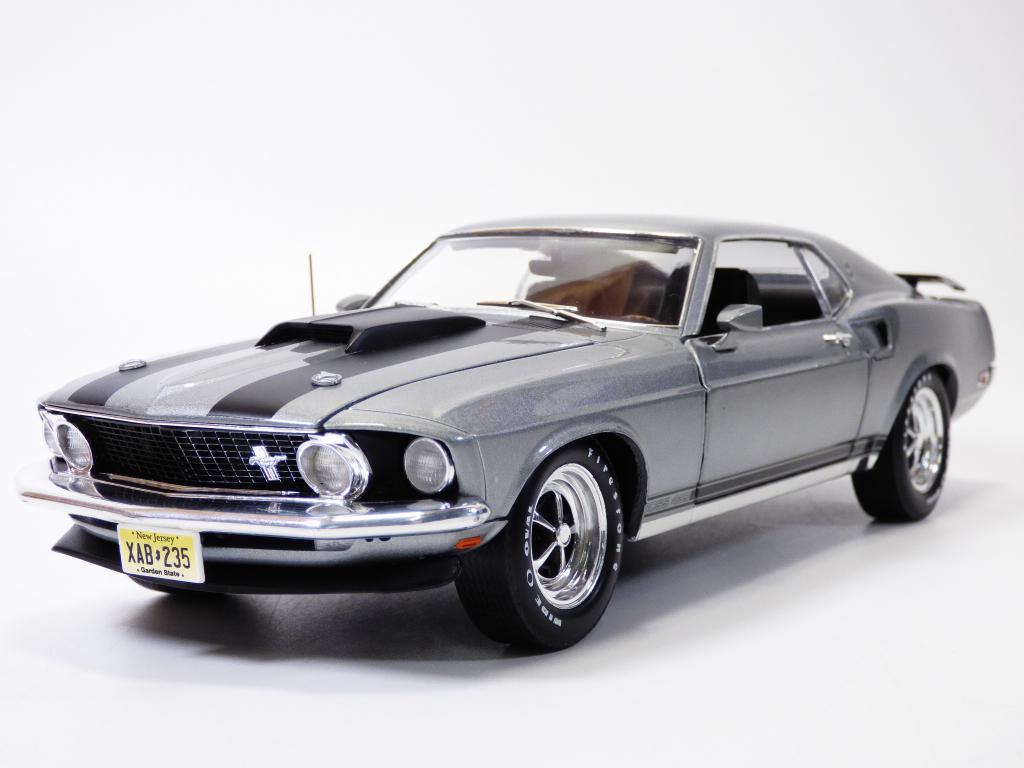 1969 Ford Mustang Boss 429 Gray John Wick Movie 1/18 Diecast