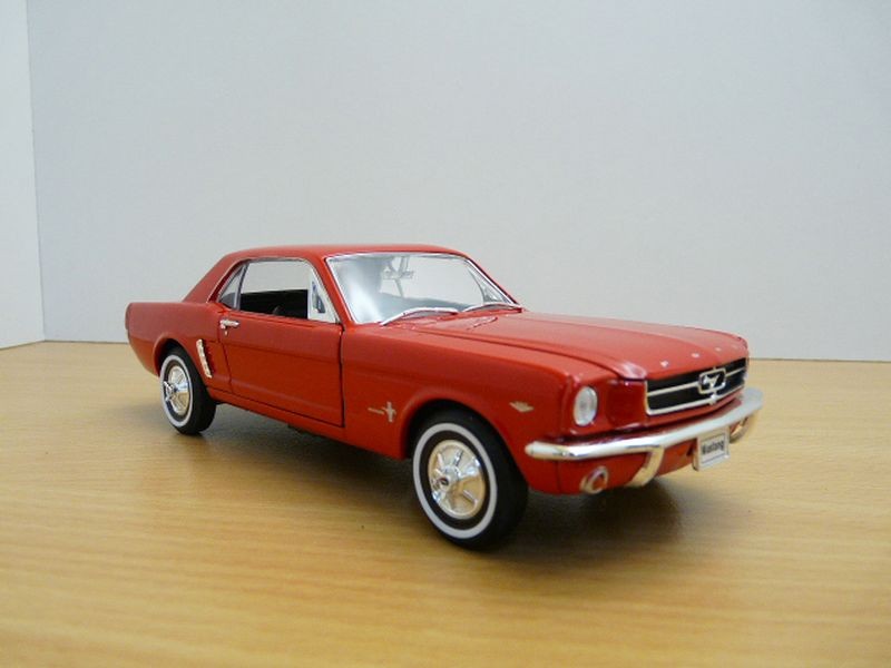 FORD MUSTANG coupe HARD TOP rouge 1/24 1964 1/2