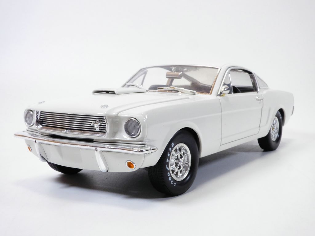 1966 Shelby GT350 ミニカー1/18 FORD MUSTANG SHELBY GT350 blanc 1966 1/18 Fastback | eBay