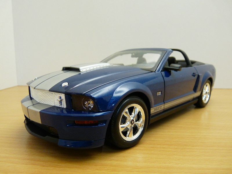 Ford mustang shelby collectable phone #4