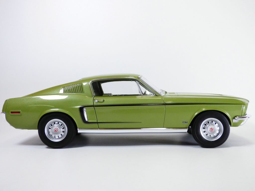 FORD MUSTANG GT fastback vert light 1968 1/12 | eBay
