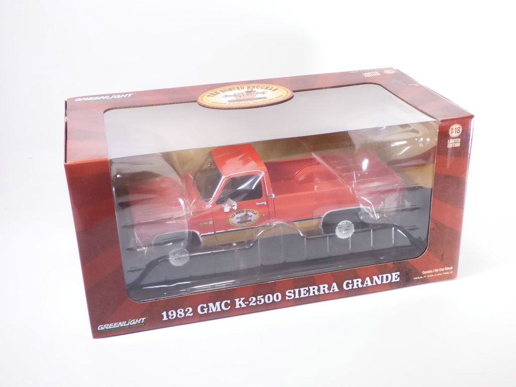 GMC K2500 Sierra Grande Wideside body 1982 Knuckle Busted