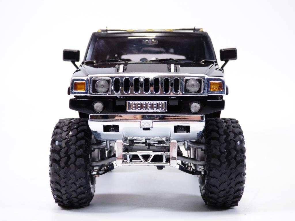 HUMMER H2 noir 4x4 surélevé SUT 1/24 Off road Tuning 675118131979