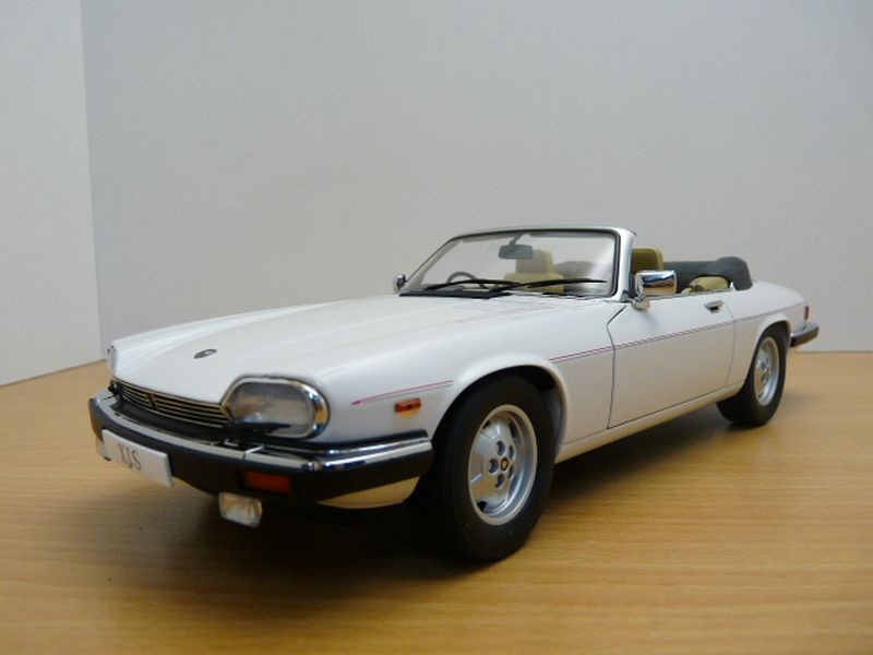 Jaguar Xjs V12 Cabriolet Blanc Rhd 1 18 Autoart 674110735710 Ebay