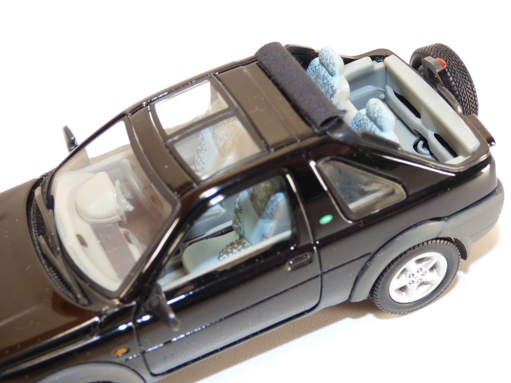 LAND ROVER FREELANDER OPEN BACK noir 1/43 - Foto 4 di 9
