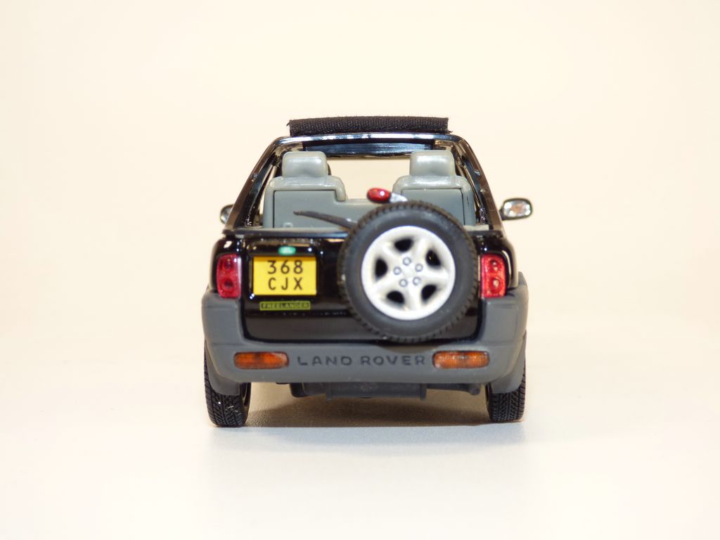LAND ROVER FREELANDER OPEN BACK noir 1/43 - Foto 6 di 9