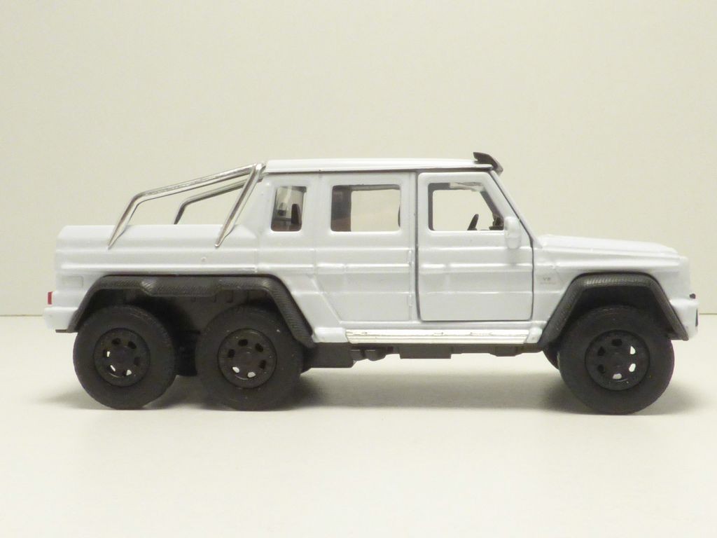 2013-2015 Mercedes Benz G63 AMG 6X6 G Wagen Selten 1:59 Maßstab Druckguss