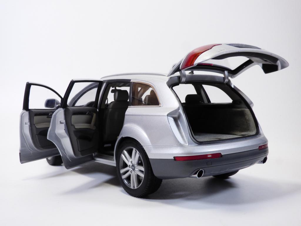 OCCASION sans boite AUDI Q7 4.2l Quattro gris métallisé 1/18 | eBay