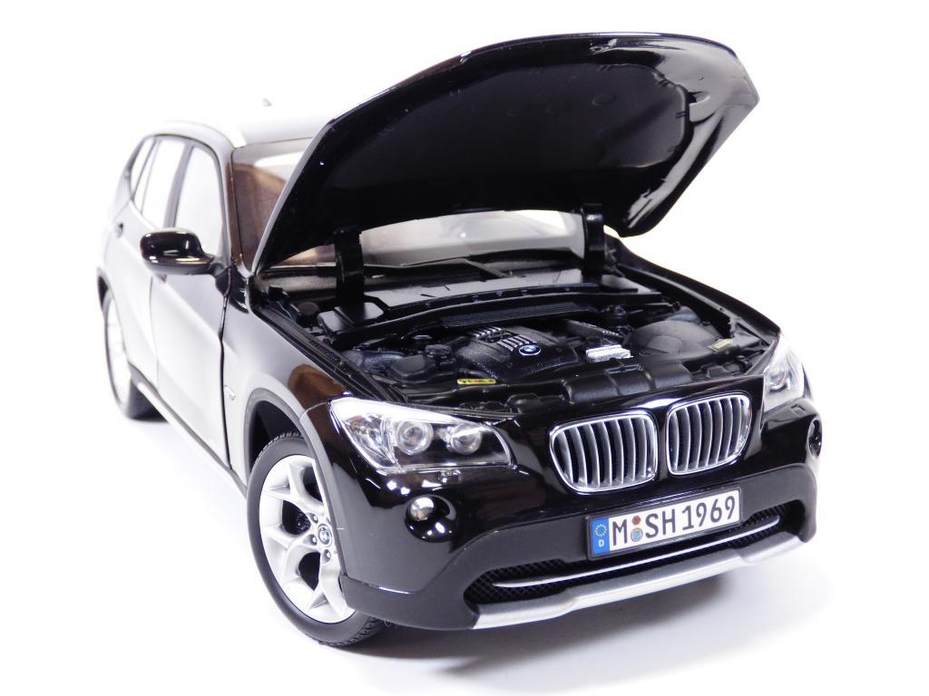 OCCASION sans boite BMW X1 2.8i XDrive noir / int crème 1/18 3.0d