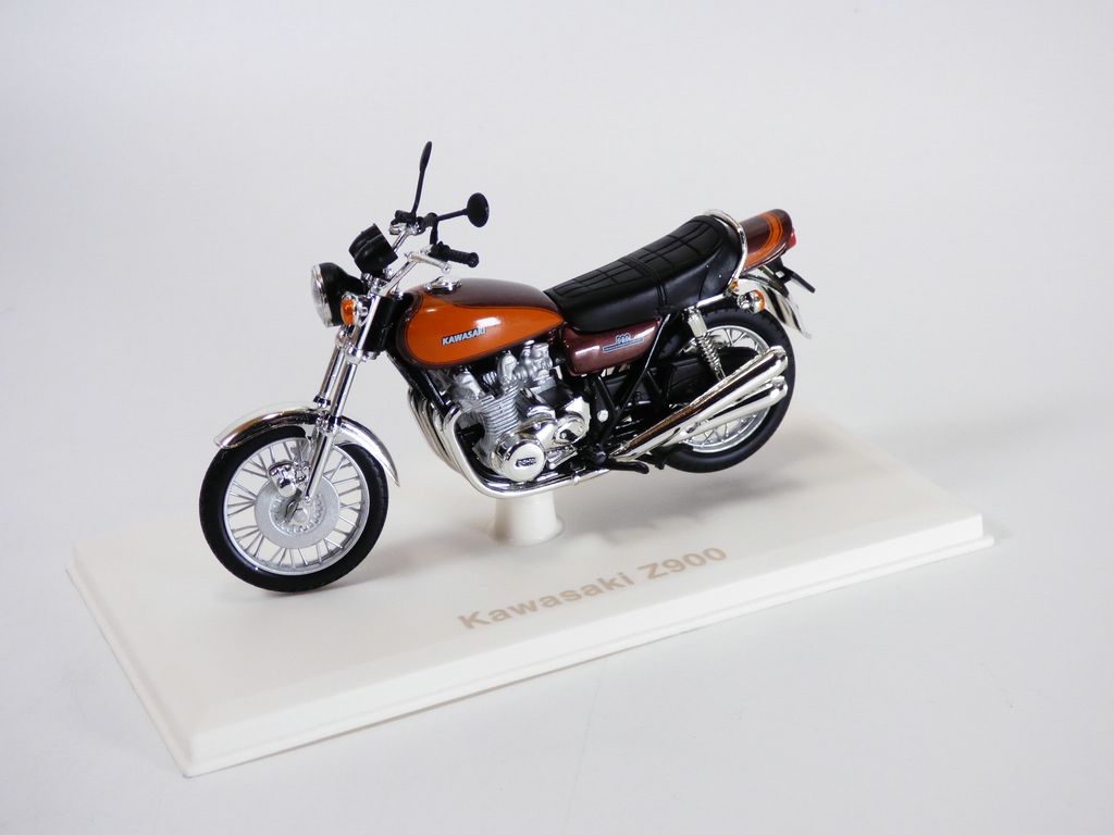 KAWASAKI Z900 marron & orange 1/18 1973 - Foto 7 di 8