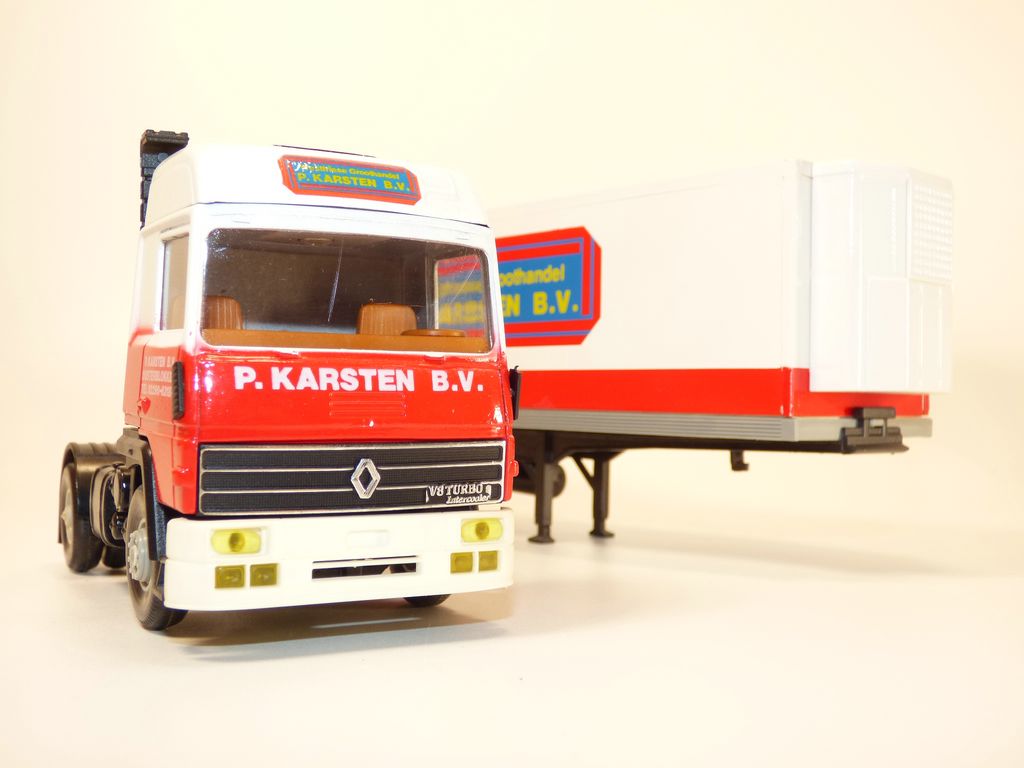 CAMION RENAULT r 310 1/43 blanc ixo ou altaya EUR 40,00 - FR