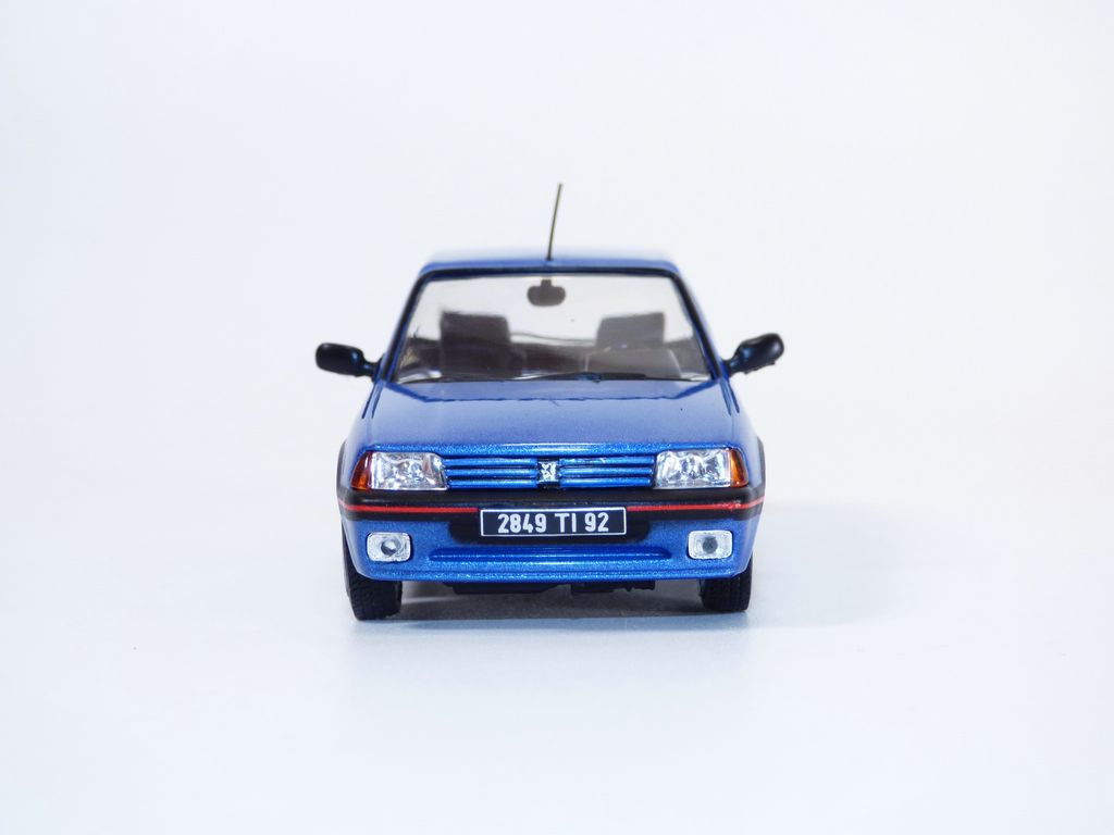 Peugeot 205 GTI 1.9 Bleu Métallisé - Odeon 139 - Échelle 1/43 - Résine