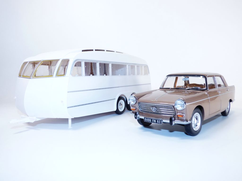 Peugeot 404 brown caravan Henon 1 18