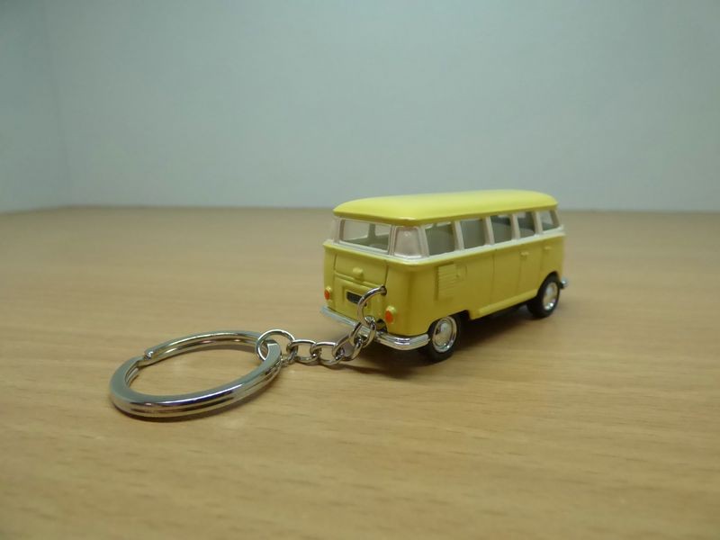Porte clé Volkswagen bus combi T1 classique neuf jaune en métal.