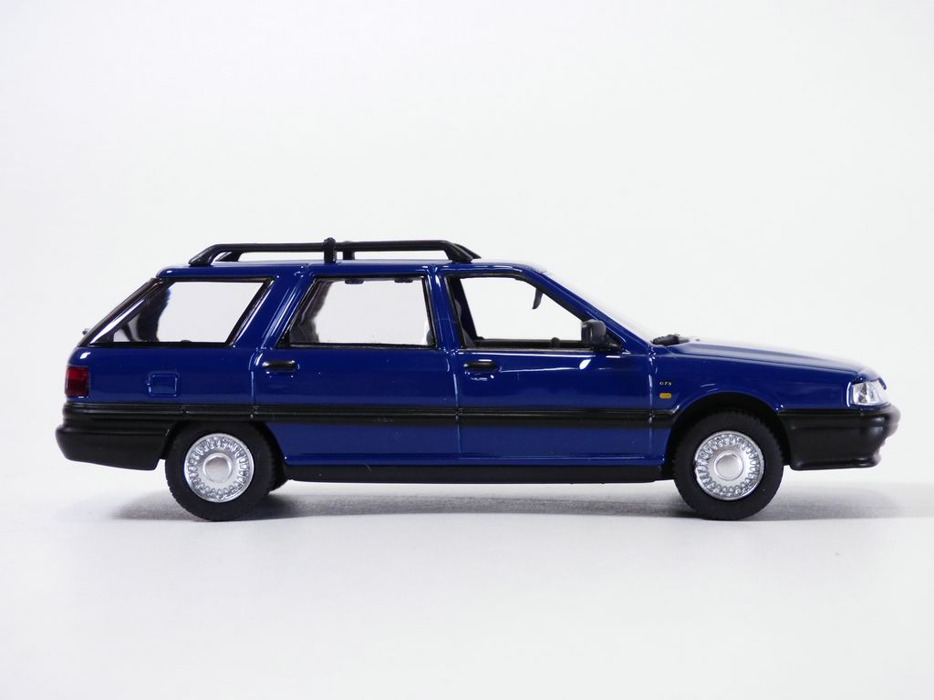 RENAULT 21 - R21 NEVADA bleu 1/43 3551095121325| eBay