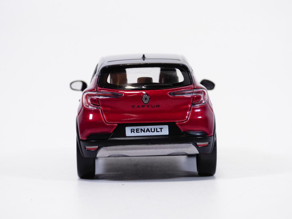 RENAULT CAPTUR esprit Alpine rouge flamme & toit noir 1/43 2024