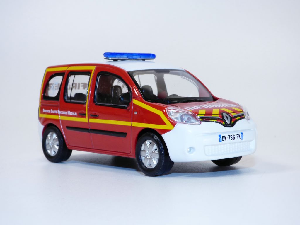 Renault Kangoo fire brigade nurse SSSM 1/43 3551095113795| eBay