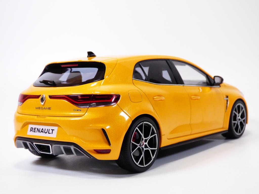 как выглядит RENAULT MEGANE RS Trophy orange Tonic 1/18 фото