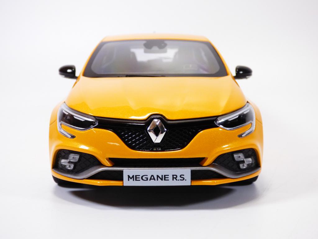 как выглядит RENAULT MEGANE RS Trophy orange Tonic 1/18 фото