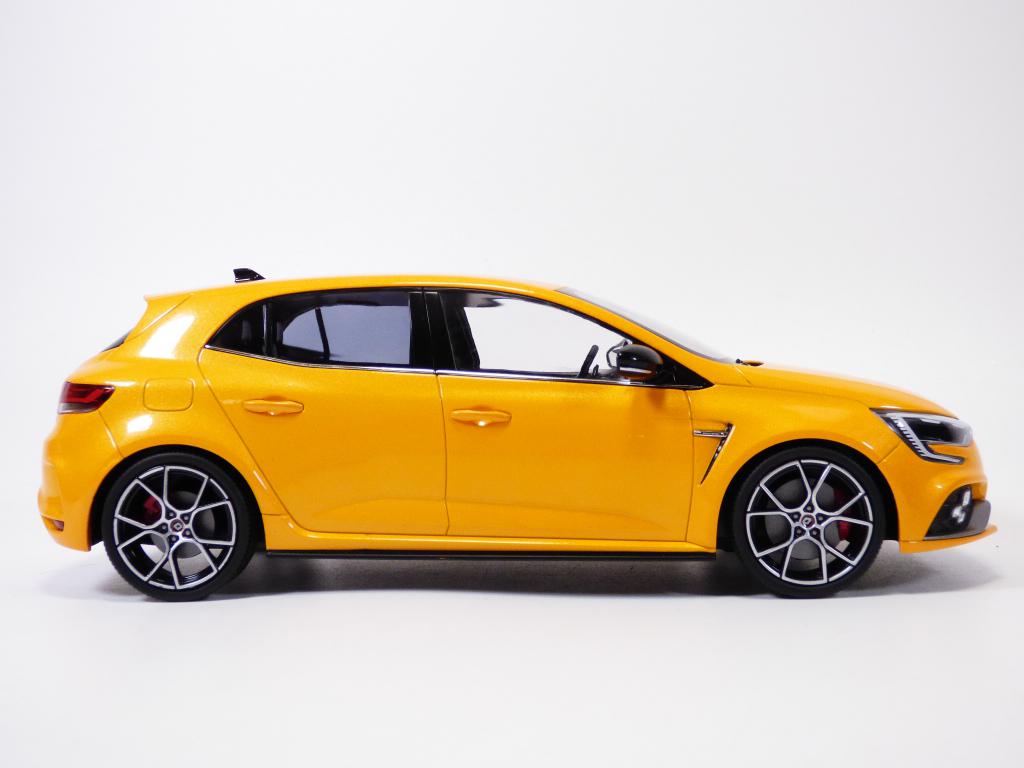 как выглядит RENAULT MEGANE RS Trophy orange Tonic 1/18 фото