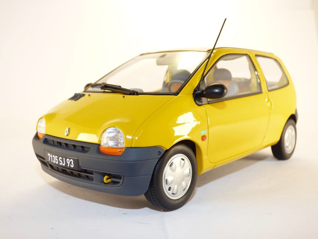 Renault Twingo Benetton Jaune Citron 1 18 Ebay