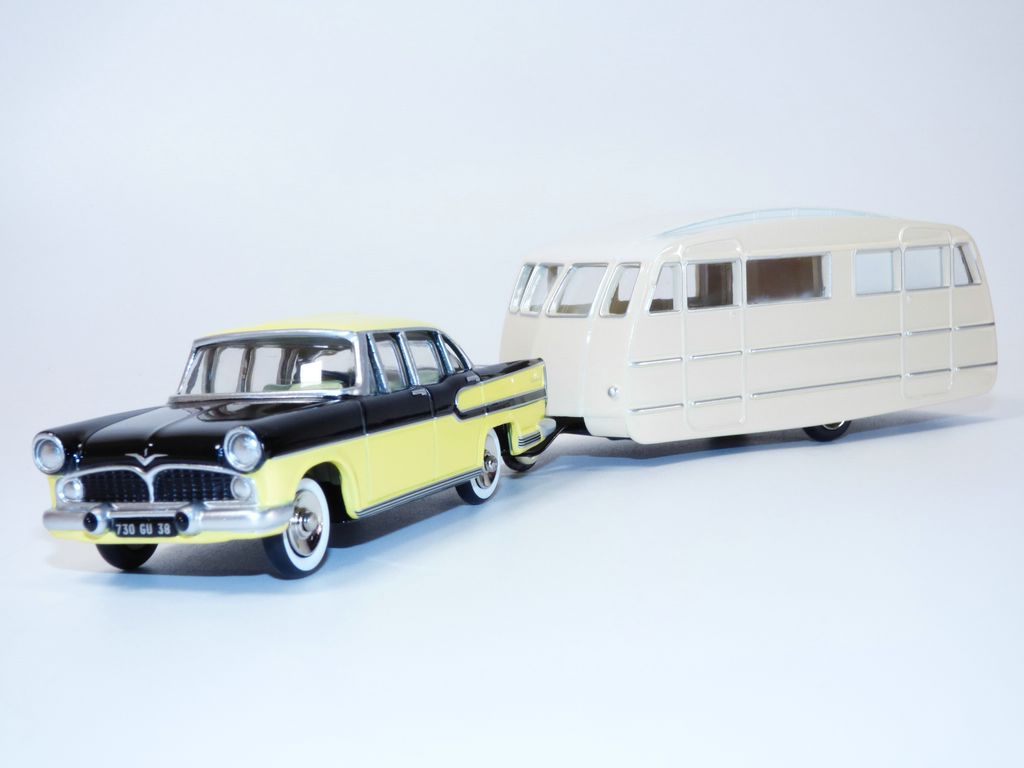 FR- NOREV SIMCA VEDETTE CHAMBORD 1958 & CARAVANE HENON BLEU & GRIS 1:43