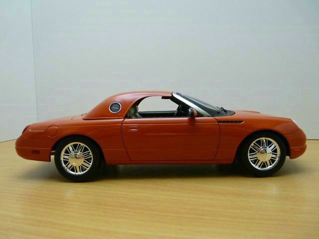 Ford Thunderbird Movie James Bond Die Another Day 1/18 - Picture 8 of 8
