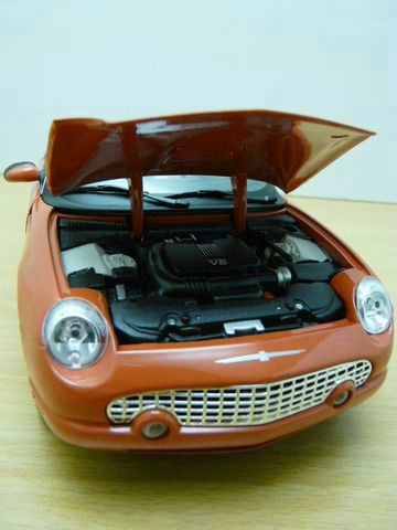 Ford Thunderbird Movie James Bond Die Another Day 1/18 - Picture 5 of 8