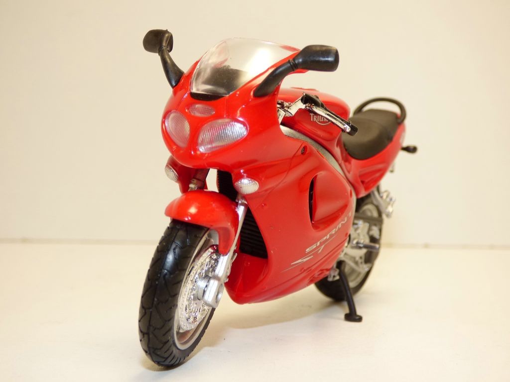 Motorcycle Triumph Sprint St Red 1 18 Ebay