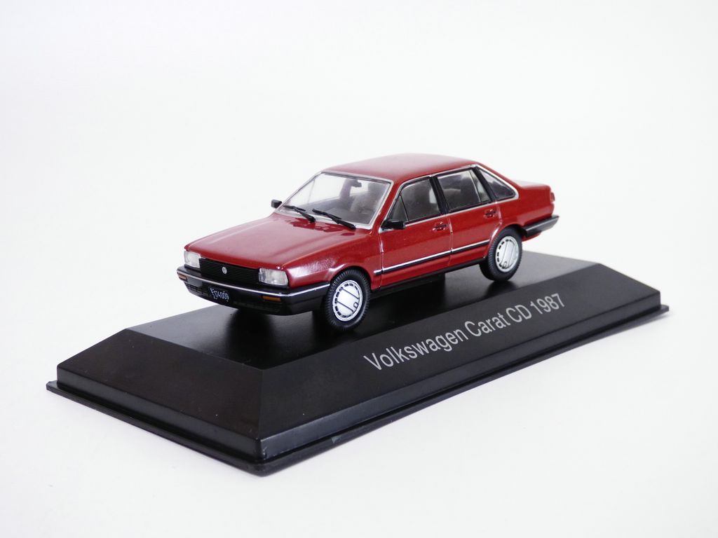 Miniature Gama 1/43 – VW Passat 5 Portes Rouge B (état Neuf Avec Boîte)