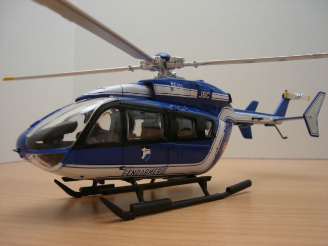 マリーローランサンカラー銅版画『3人の女性』1937年製作、ウコン布