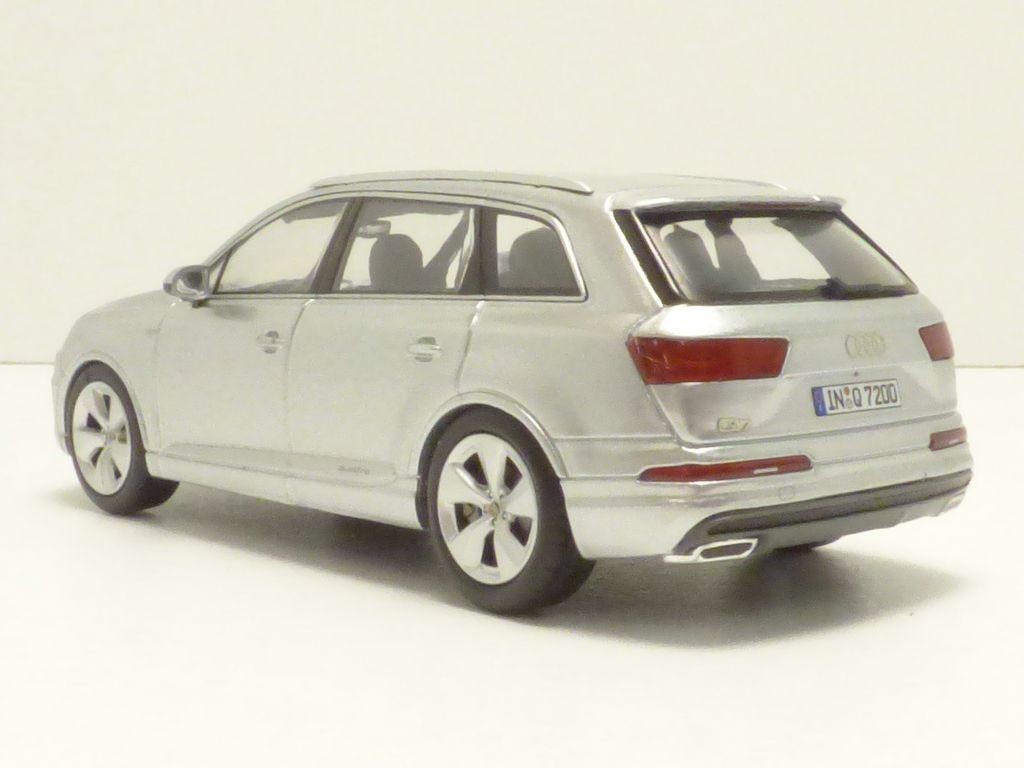 Audi A8 Cararama 1/43 avec boîte - France Audi A8 Cararama 1/43 avec boîte - France