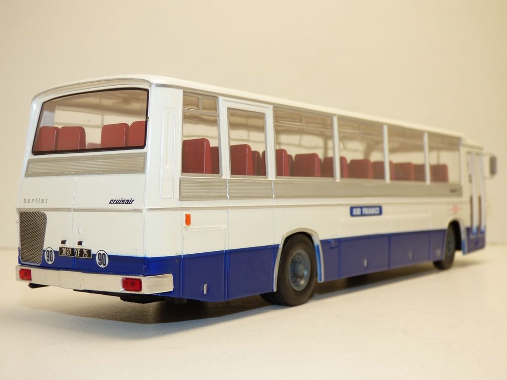 OPO 10 – Autobus Berliet Cruisair 3 AIR France 1969 – Échelle 1/43 – Collection Ixo Pour Hachette