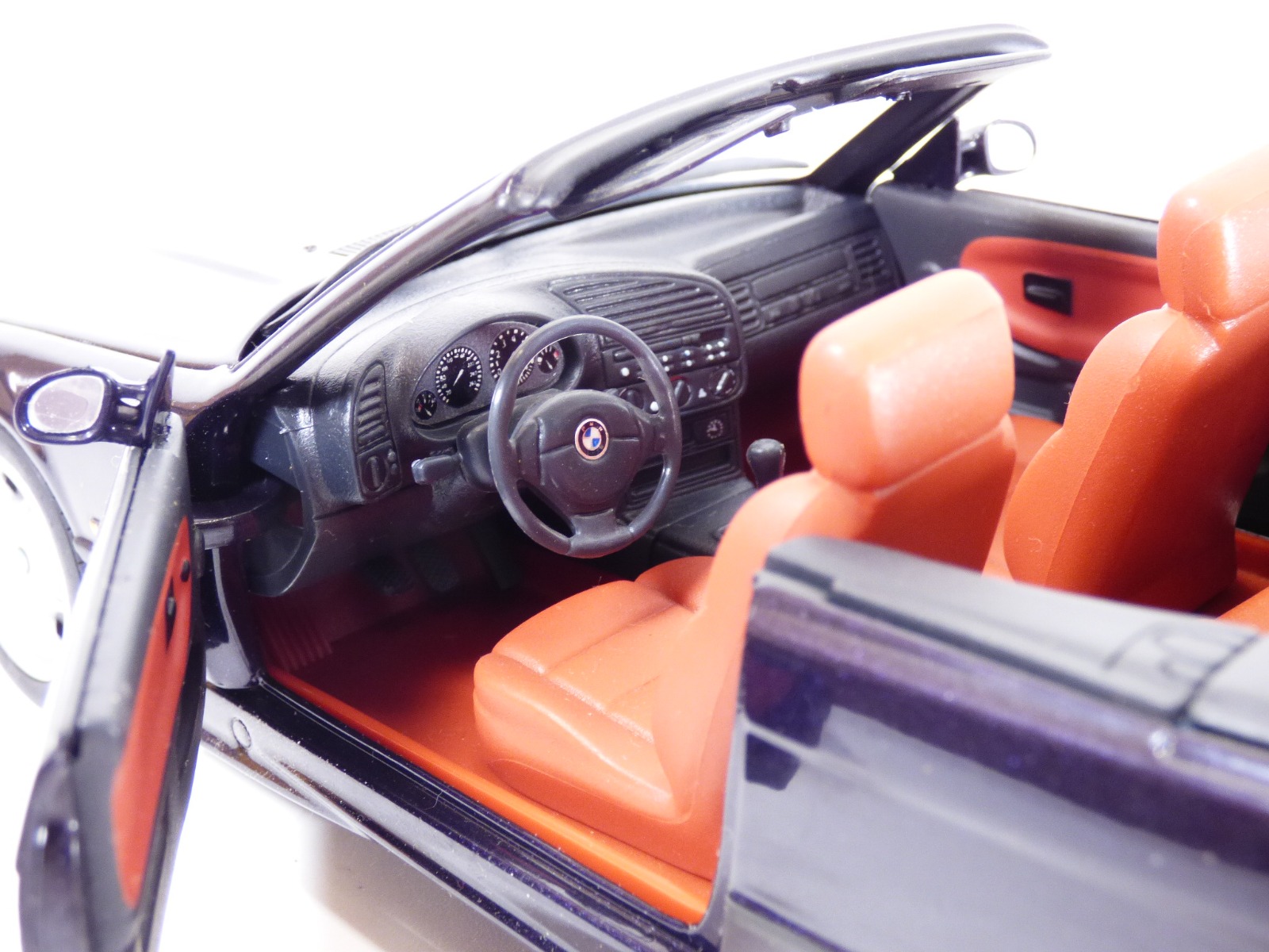 OCCASION sans boite BMW M3 cabriolet E36 techno violet 1/18  