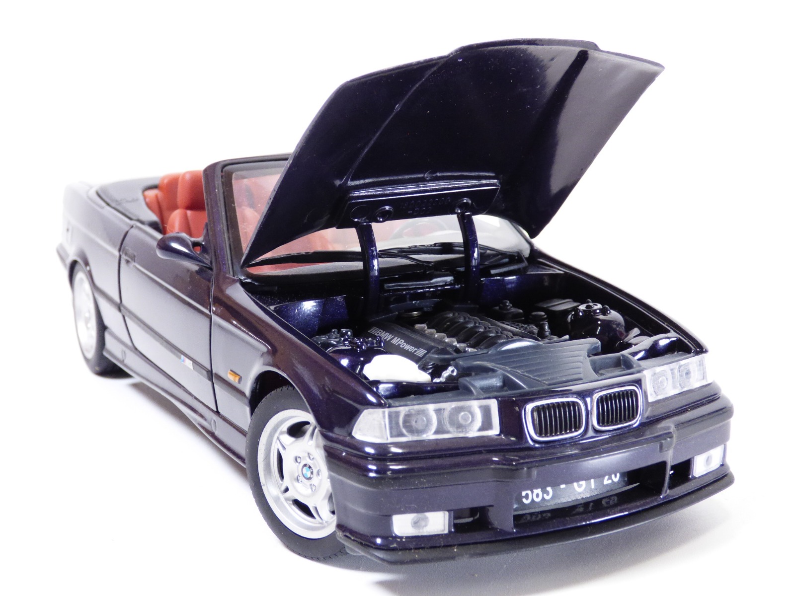OCCASION sans boite BMW M3 cabriolet E36 techno violet 1/18 