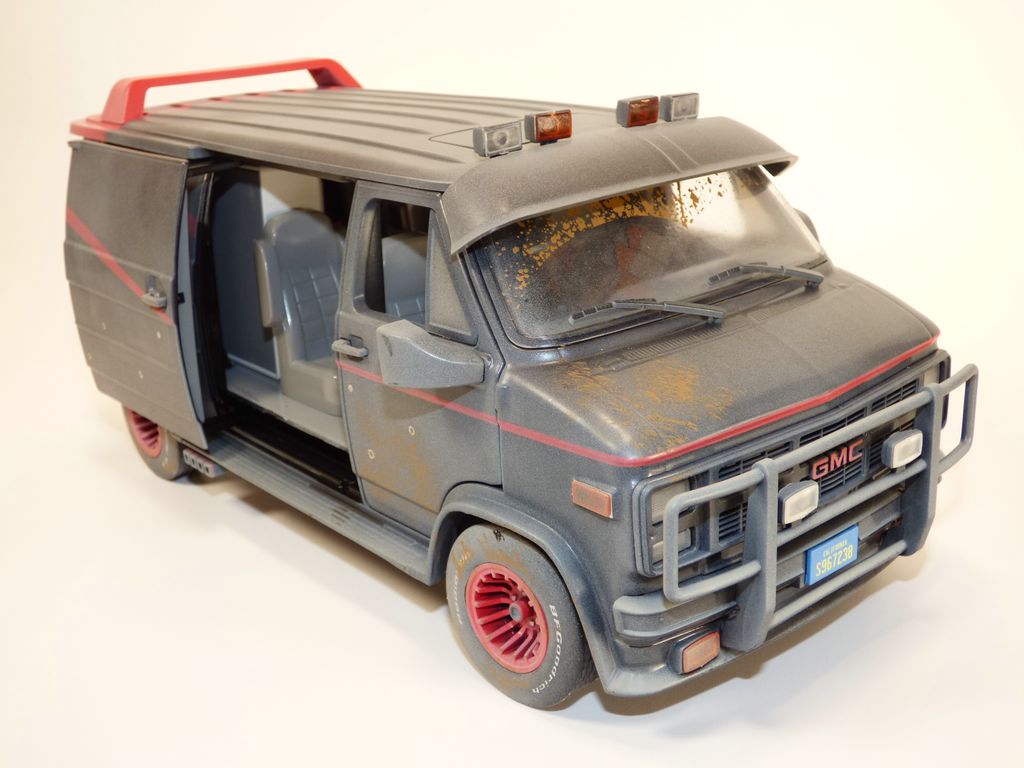 Corgi 1/43 – Van Agence Tous Risques – GMC Noir + Figurines – édition 2001