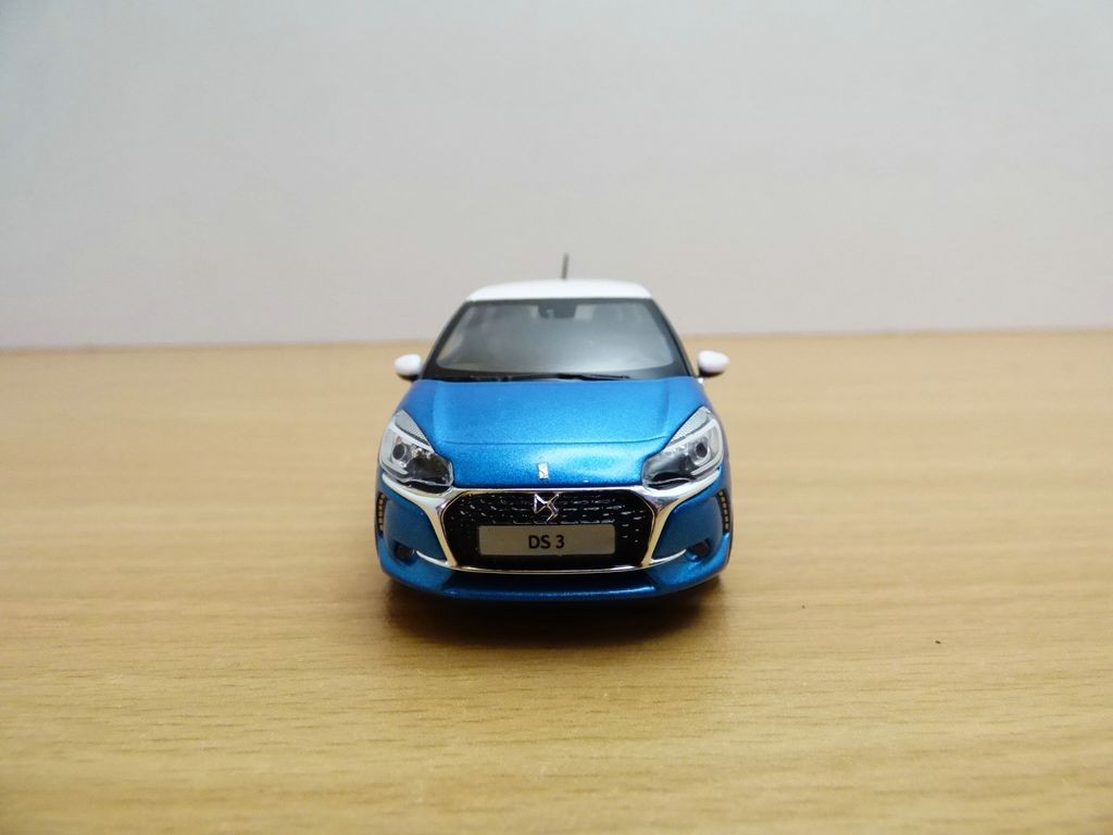 Modèle Réduit Citroën DS3 Blanche Toit Bleu 1/18 Par Norev - Occasion
