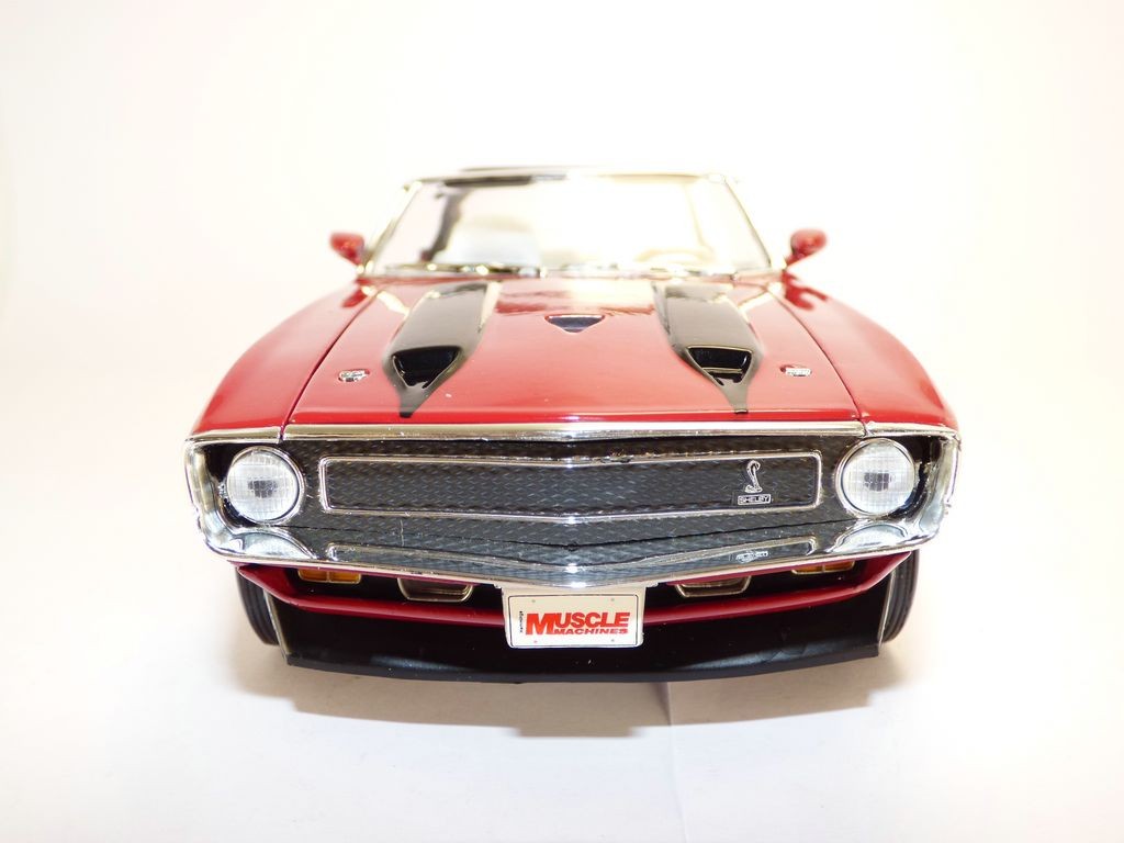69'Ford Mustang Shelby GT500 1:18 Ertl (D'occasion) à Goldingen 69'Ford Mustang Shelby GT500 1:18 Ertl (D'occasion) à Goldingen