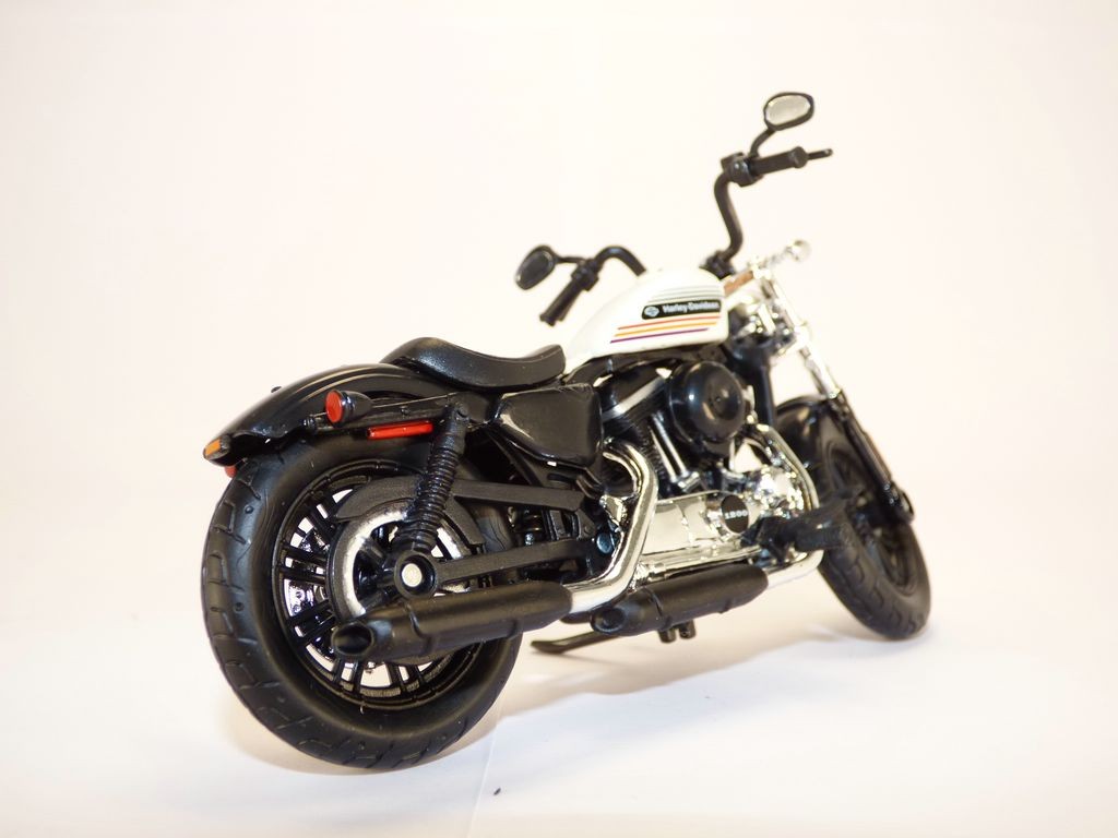 Moto harley forty eight deals