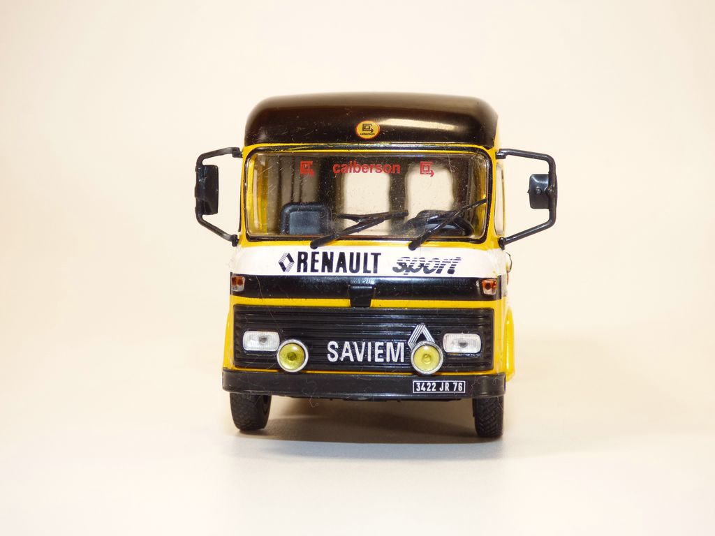 Modèle Réduit Saviem SB2 Long Renault Sport 1978 - Échelle 1:43 - Collection Rallye