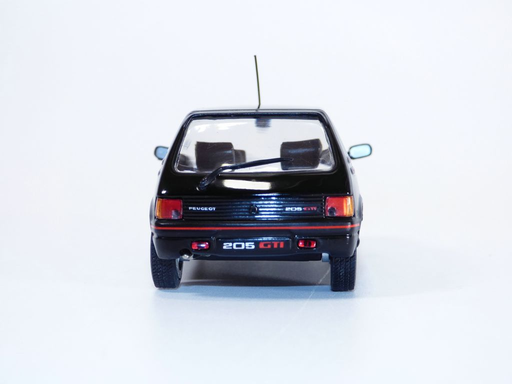 Miniature Peugeot 205 GTI 1.9 Noire – Odeon 138 – Échelle 1/43, Résine