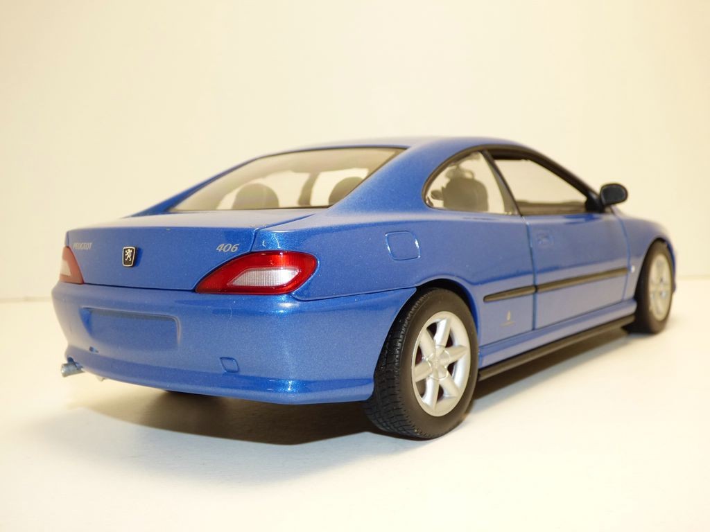 Porte clés Peugeot 406 coupé bleu - fr