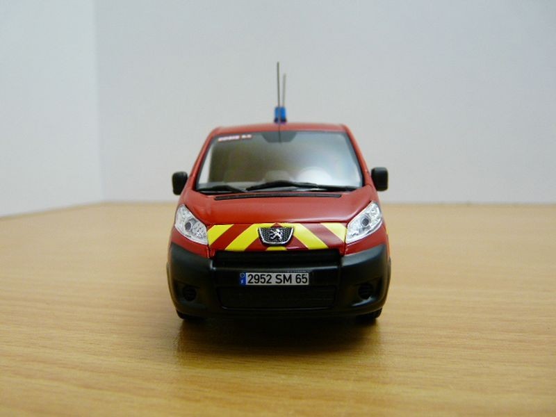 Peugeot Partner Pompiers Maine et Loire 1/43 Eligor Peugeot Partner Pompiers Maine et Loire 1/43 Eligor