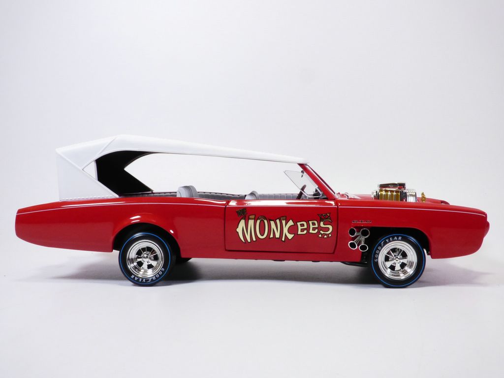 PONTIAC GTO 1966 film The MONKEES 1/18 Monkeemobile