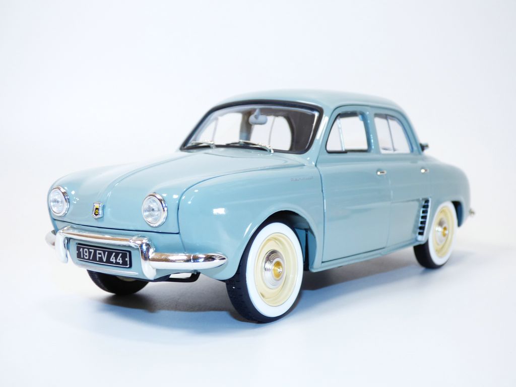 RENAULT DAUPHINE BLEU Azur 1/18 EUR 69,90 PicClick FR