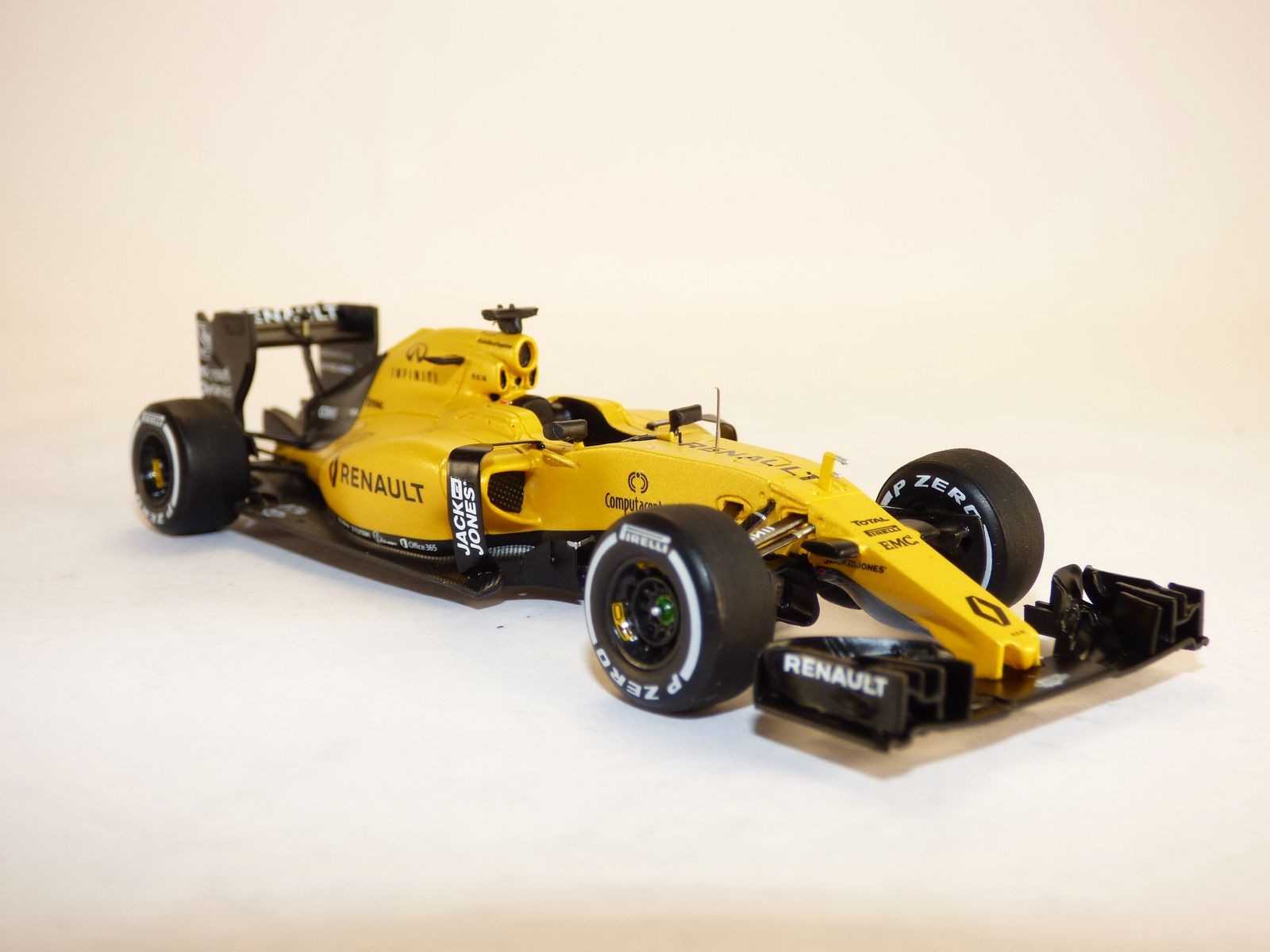 Formule 1 Renault F1 R S 16 Showcar 16 1 43 Rs16 Ebay